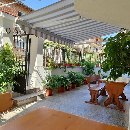 Milchevi Guesthouse Sozopol Exteriör bild