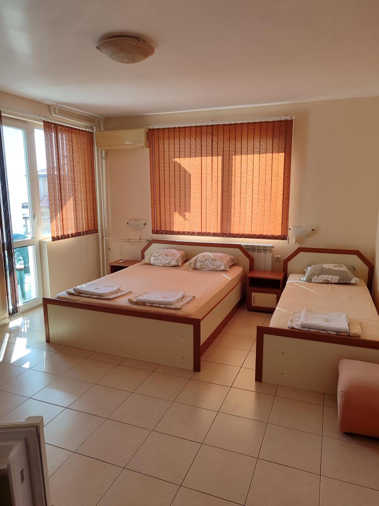 Milchevi Guesthouse Sozopol Exteriör bild